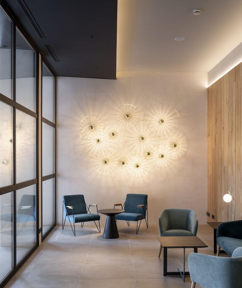 Hotel Ciudad De Логроньо Экстерьер фото