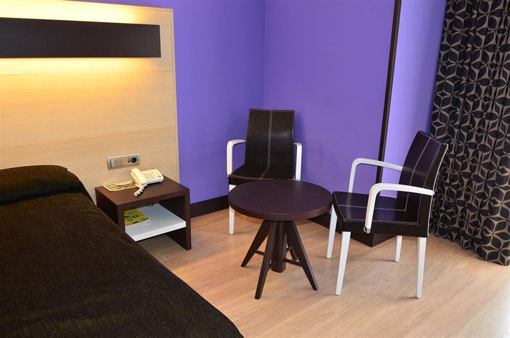Hotel Ciudad De Логроньо Экстерьер фото